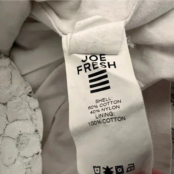 Joe Fresh Kids Enfants (6-7) Small Peplum White Lace Blouse - Picture 4 of 8